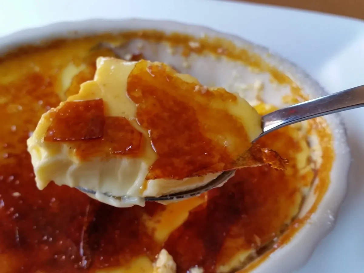 Baked Custard vs. Stirred Custard: Key Differences and When to Use Each